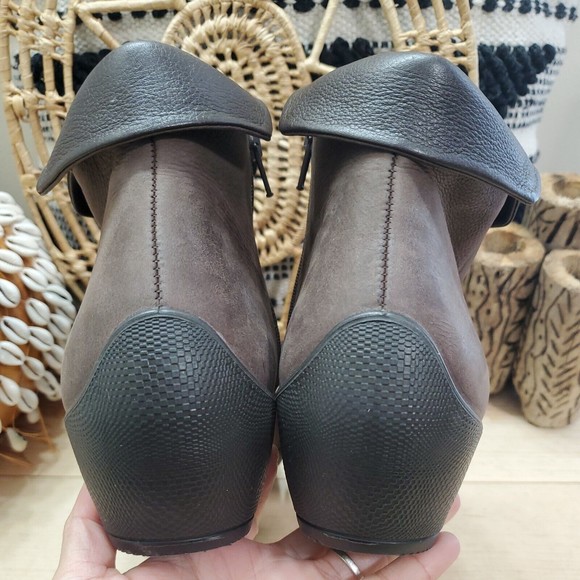 ECCO Sculptured Folded Ankle Boot Booties Brown Leather Zip Women's 10- 10.5/41 - Picture 10 of 16